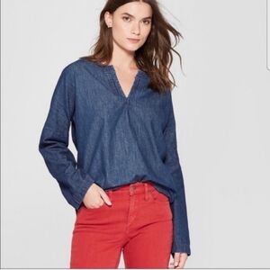 Universal Thread Long Sleeve Women's Blue Denim Woven Top M